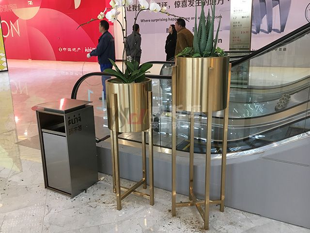 室内商场电镀土豪金不锈钢花架组合