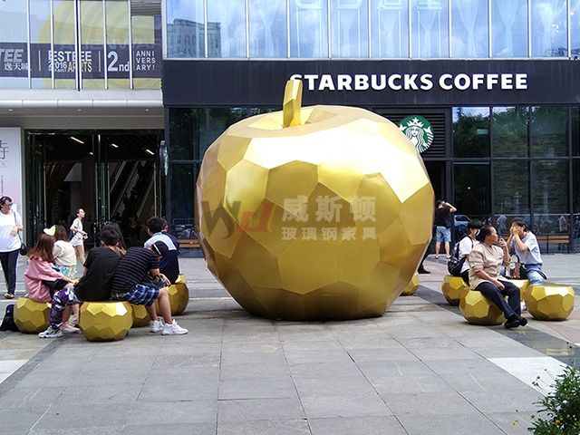 户外广场金苹果玻璃钢城市雕塑